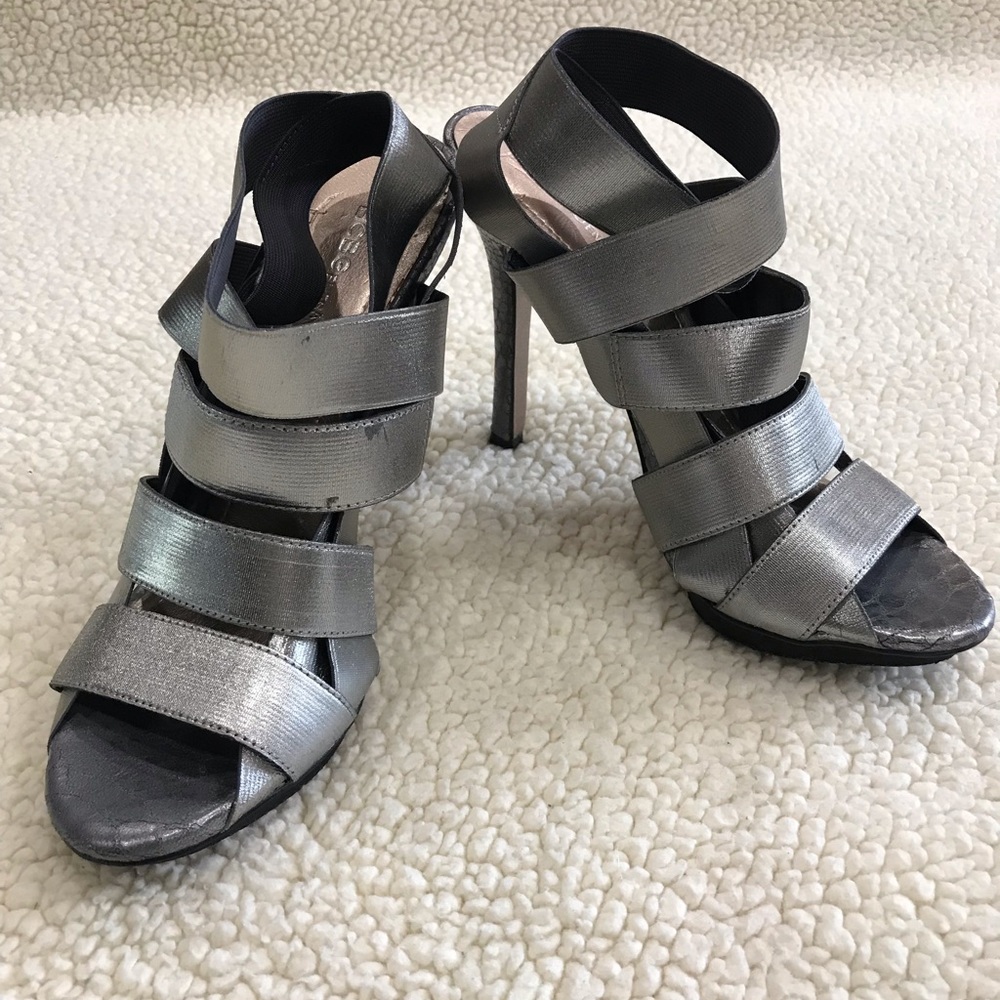 BCBG Gray Snakeskin Stretchy Strap Heels 
5” Heel
Size 7.5 
No Shoebox - Picture 8 of 13